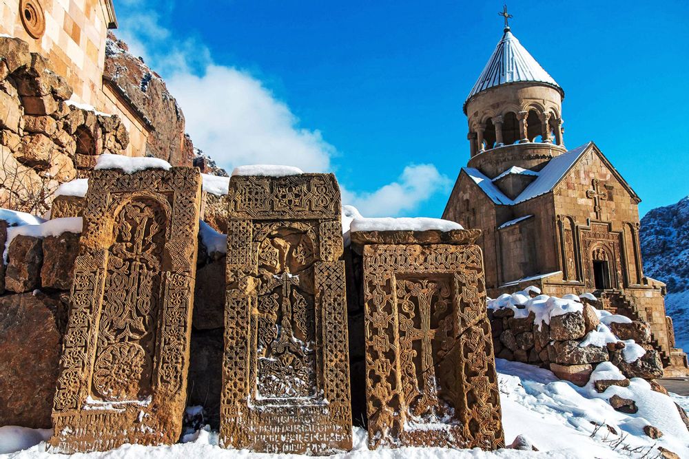 New Year Offer: Noravank Monastery | Bustourma