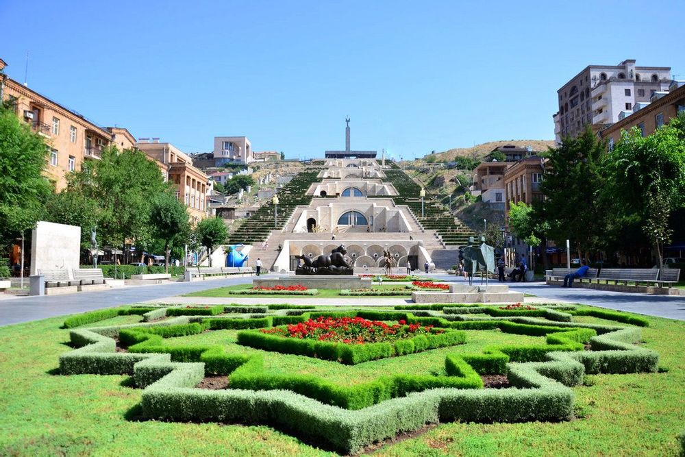Обзорный тур по Еревану, Эчмиадзин | Bustourma